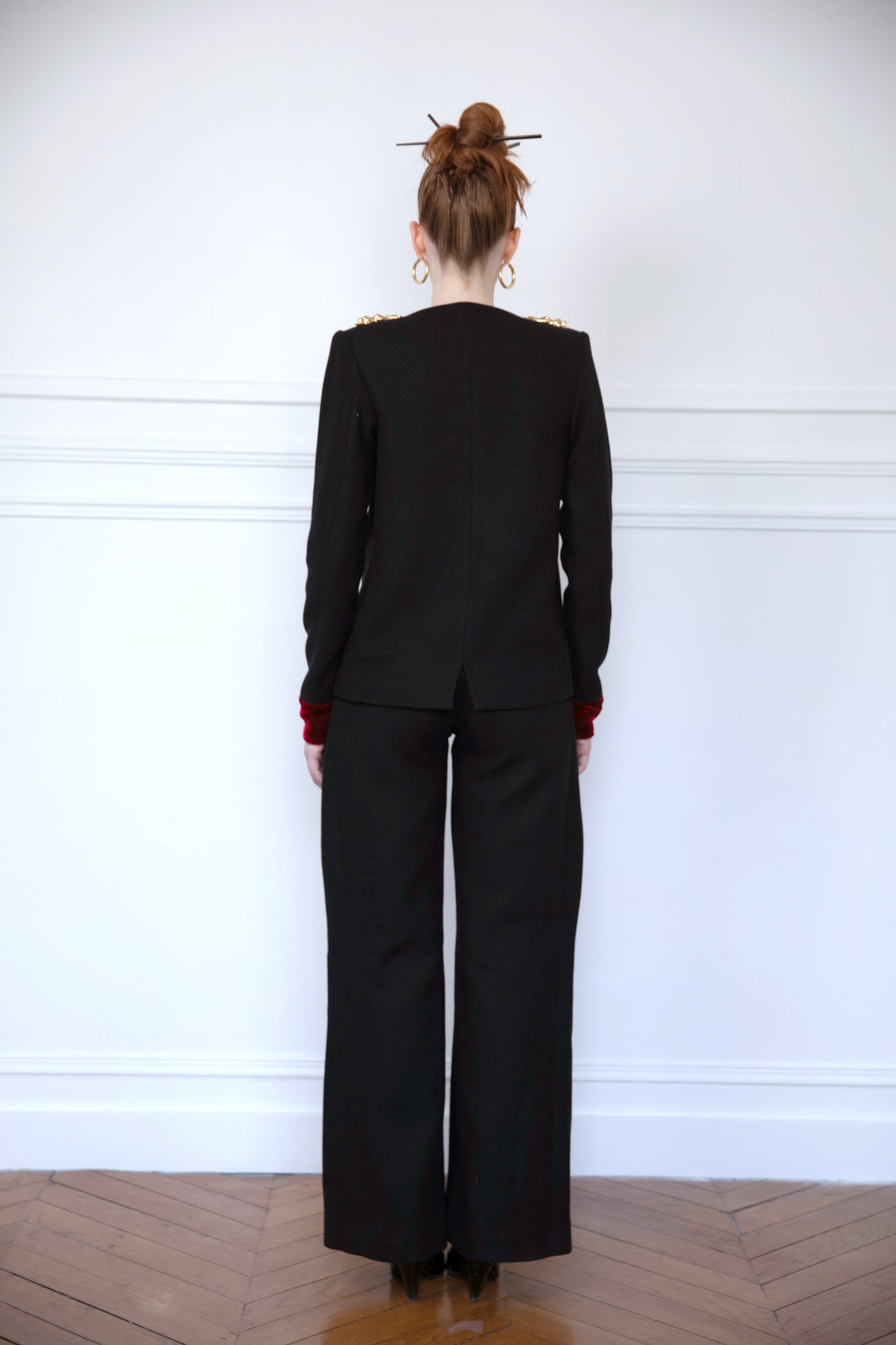Wool and cashmere jacket with Astrea shoulder pads